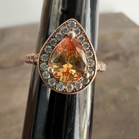 Peach teardrop jewel ring on rose gold band - size 4.75 - Picture 4 of 7
